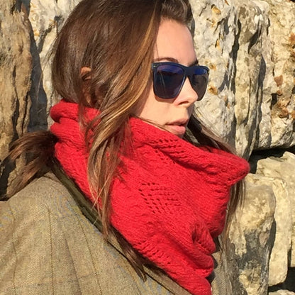 Red knitted Argyll snood pattern
